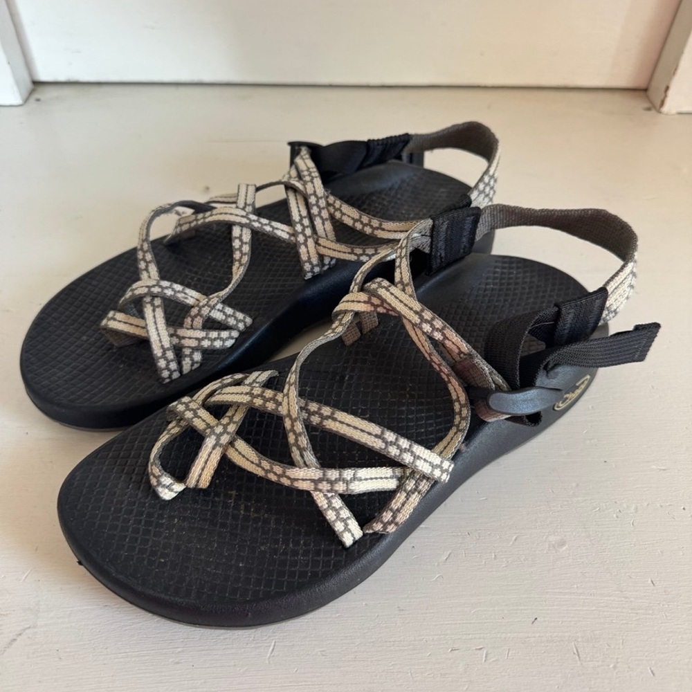 Chaco women’s ZX2 strappy sandals size‎ 8